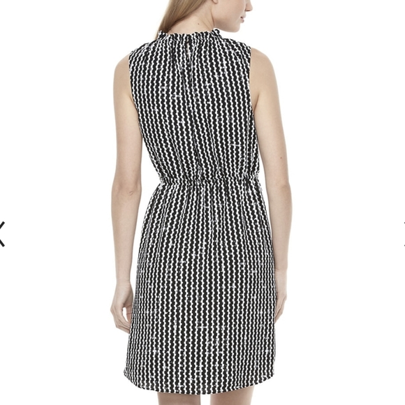 Drawstring dress - Picture 2 of 7